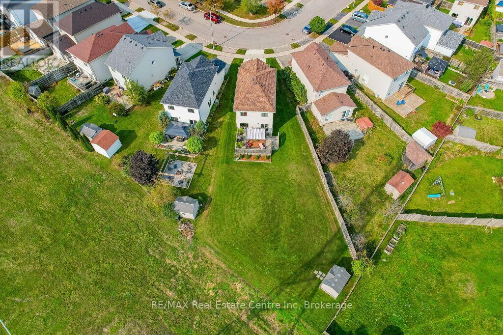 128 Henhoeffer Crescent, Kitchener, Ontario  N2E 4H3 - Photo 39 - X11930261