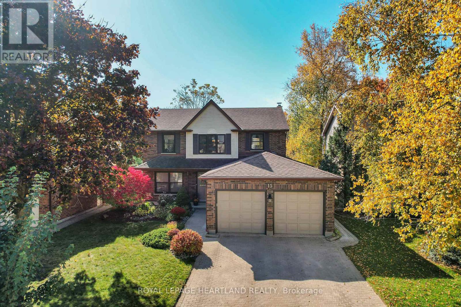 15 CHALFONT ROAD, London, Ontario