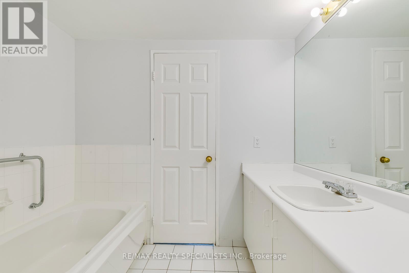 209 - 2155 Burnhamthorpe Road, Mississauga, Ontario  L5L 5P4 - Photo 27 - W11930355