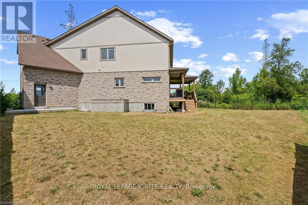 263 Memorial Park Drive, Welland, Ontario  L3B 0E3 - Photo 36 - X11930092