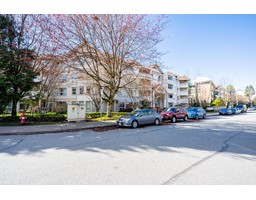 406 8139 121A STREET, Surrey, British Columbia