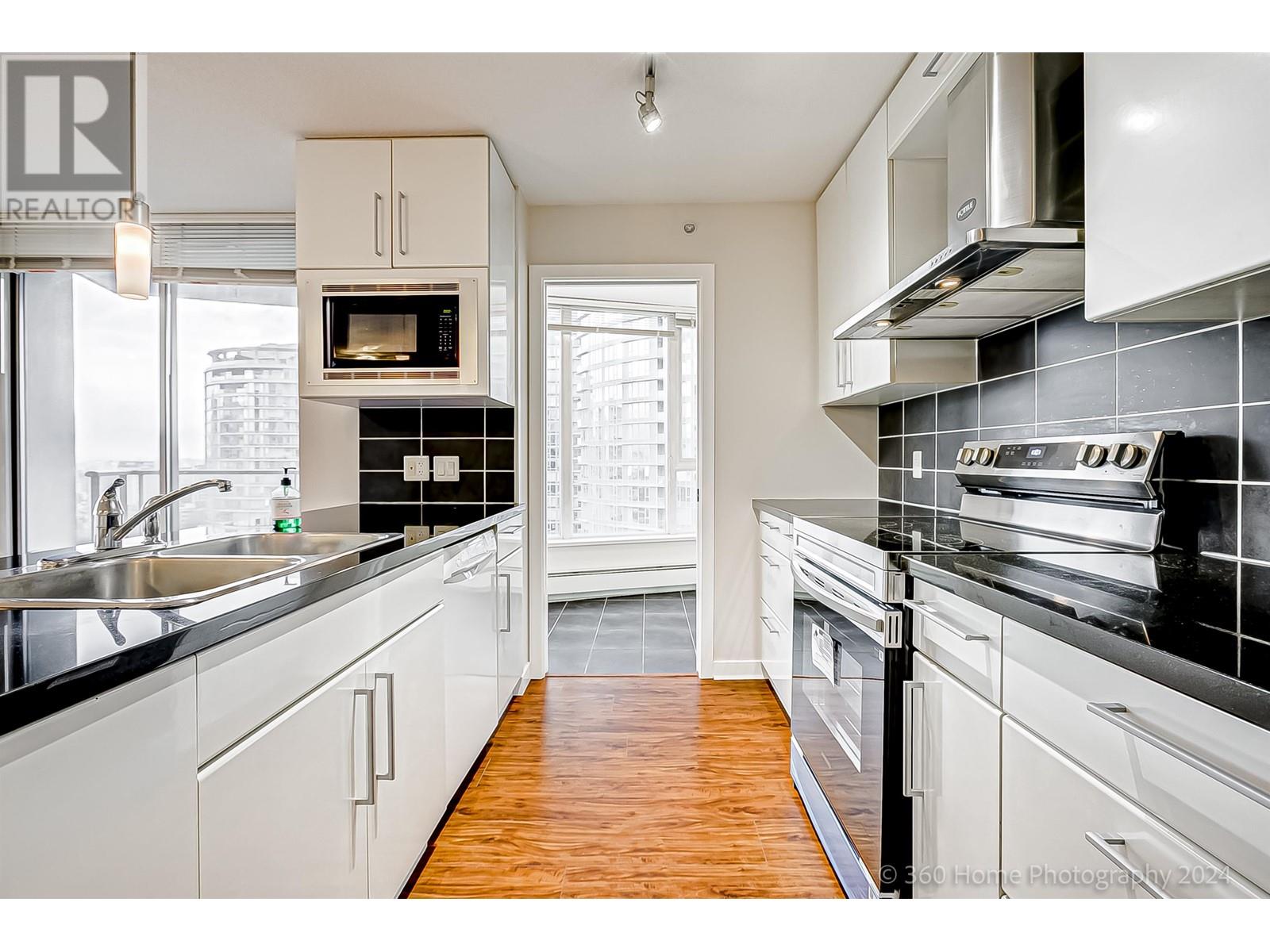 Listing Picture 7 of 39 : 2105 188 KEEFER PLACE, Vancouver / 溫哥華 - 魯藝地產 Yvonne Lu Group - MLS Medallion Club Member