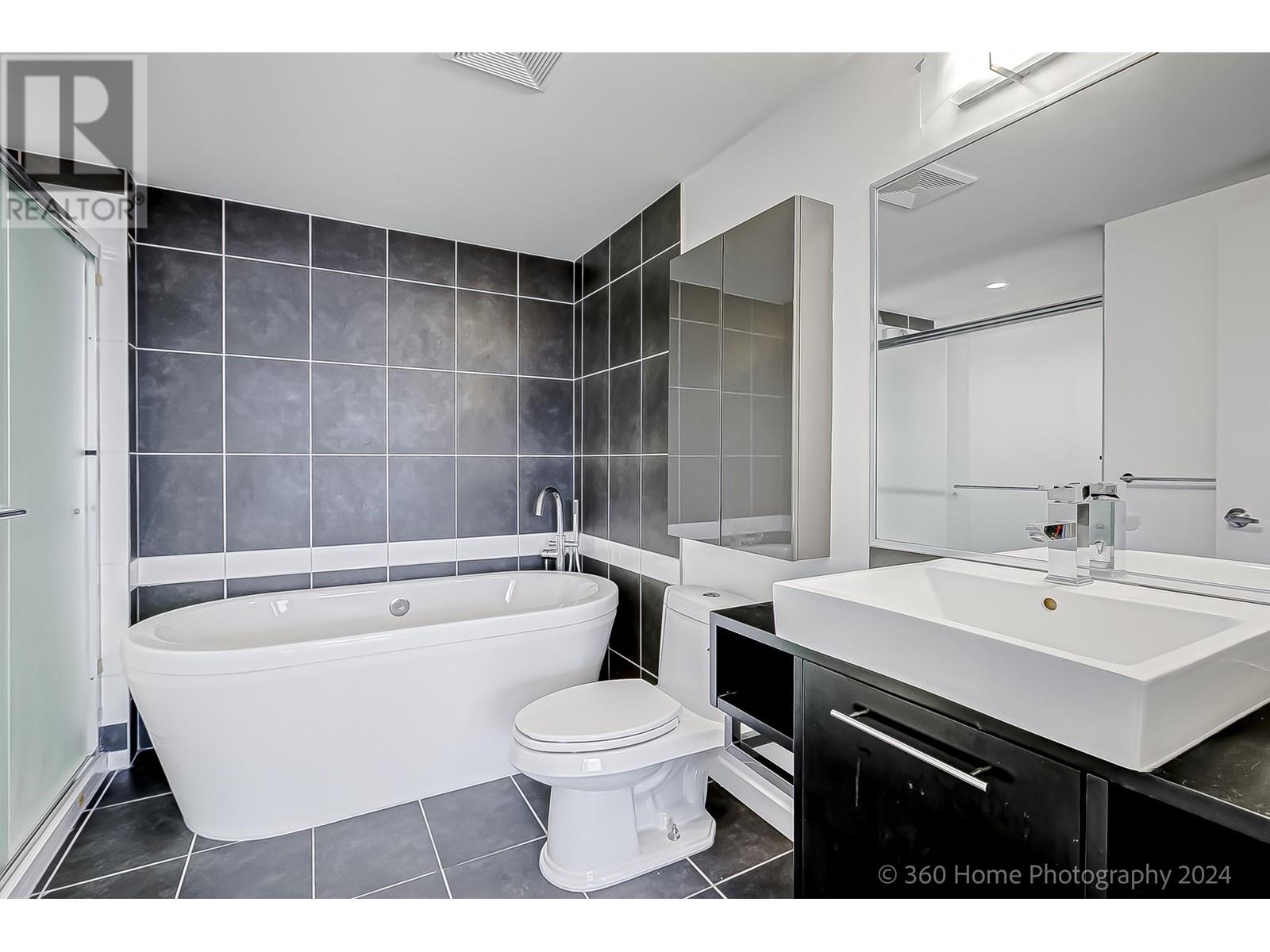 Listing Picture 14 of 39 : 2105 188 KEEFER PLACE, Vancouver / 溫哥華 - 魯藝地產 Yvonne Lu Group - MLS Medallion Club Member