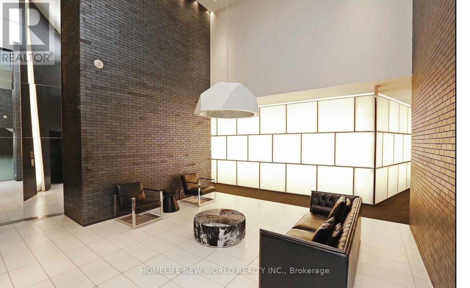 Property at 2204 - 125 PETER STREET image 2