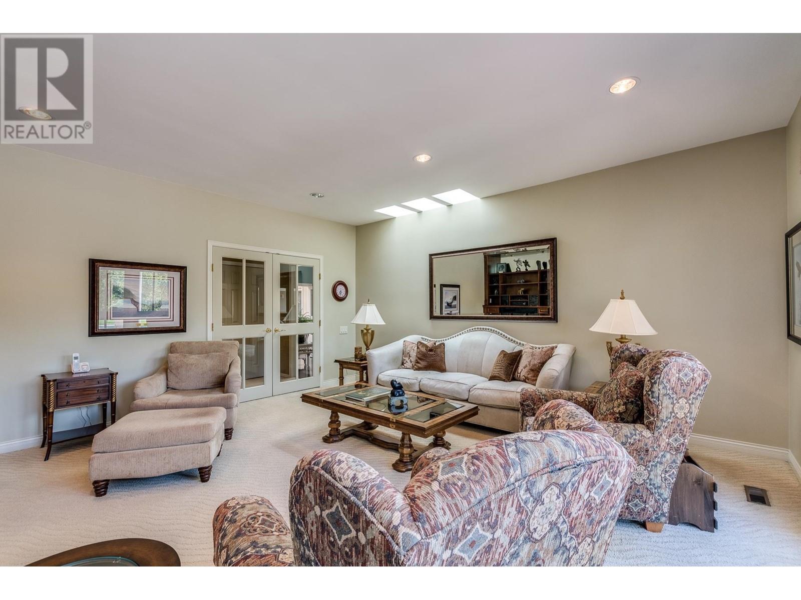 412 Walker Street, Coquitlam, British Columbia  V3K 4E3 - Photo 10 - R2957722