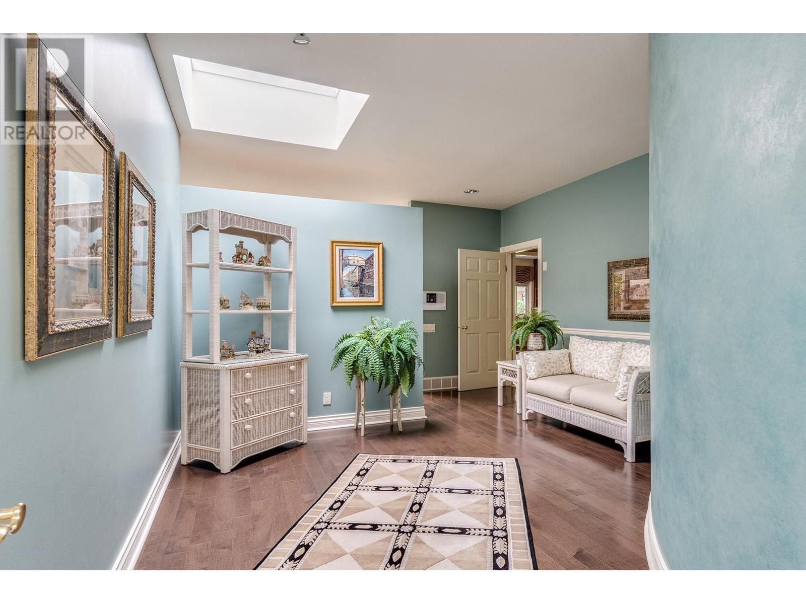 412 Walker Street, Coquitlam, British Columbia  V3K 4E3 - Photo 7 - R2957722