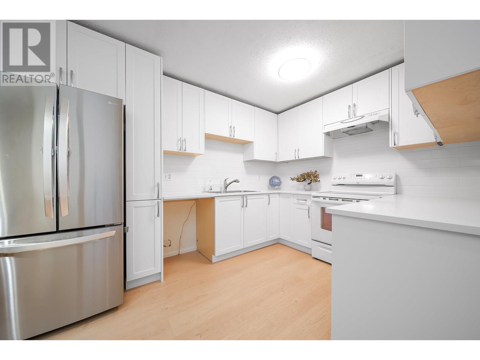 Listing Picture 6 of 28 : 12 8691 COOK ROAD, Richmond / 烈治文 - 魯藝地產 Yvonne Lu Group - MLS Medallion Club Member