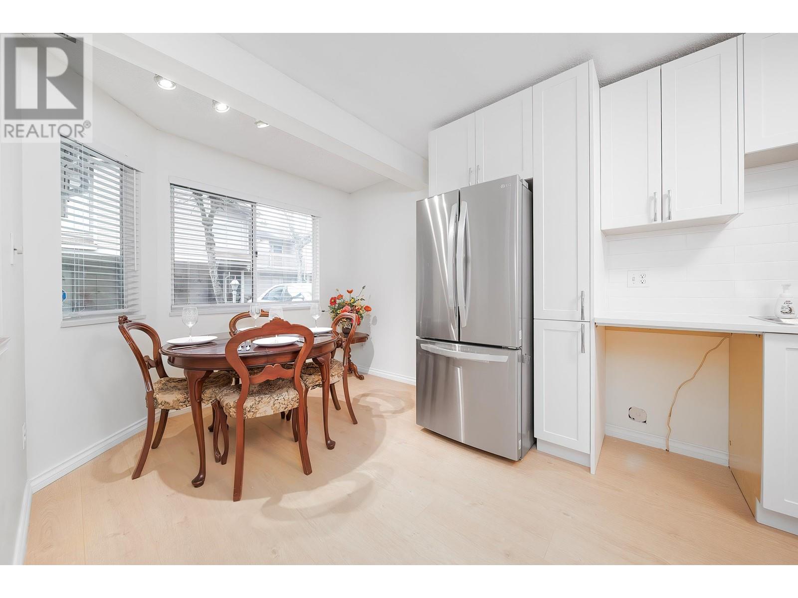 Listing Picture 7 of 28 : 12 8691 COOK ROAD, Richmond / 烈治文 - 魯藝地產 Yvonne Lu Group - MLS Medallion Club Member