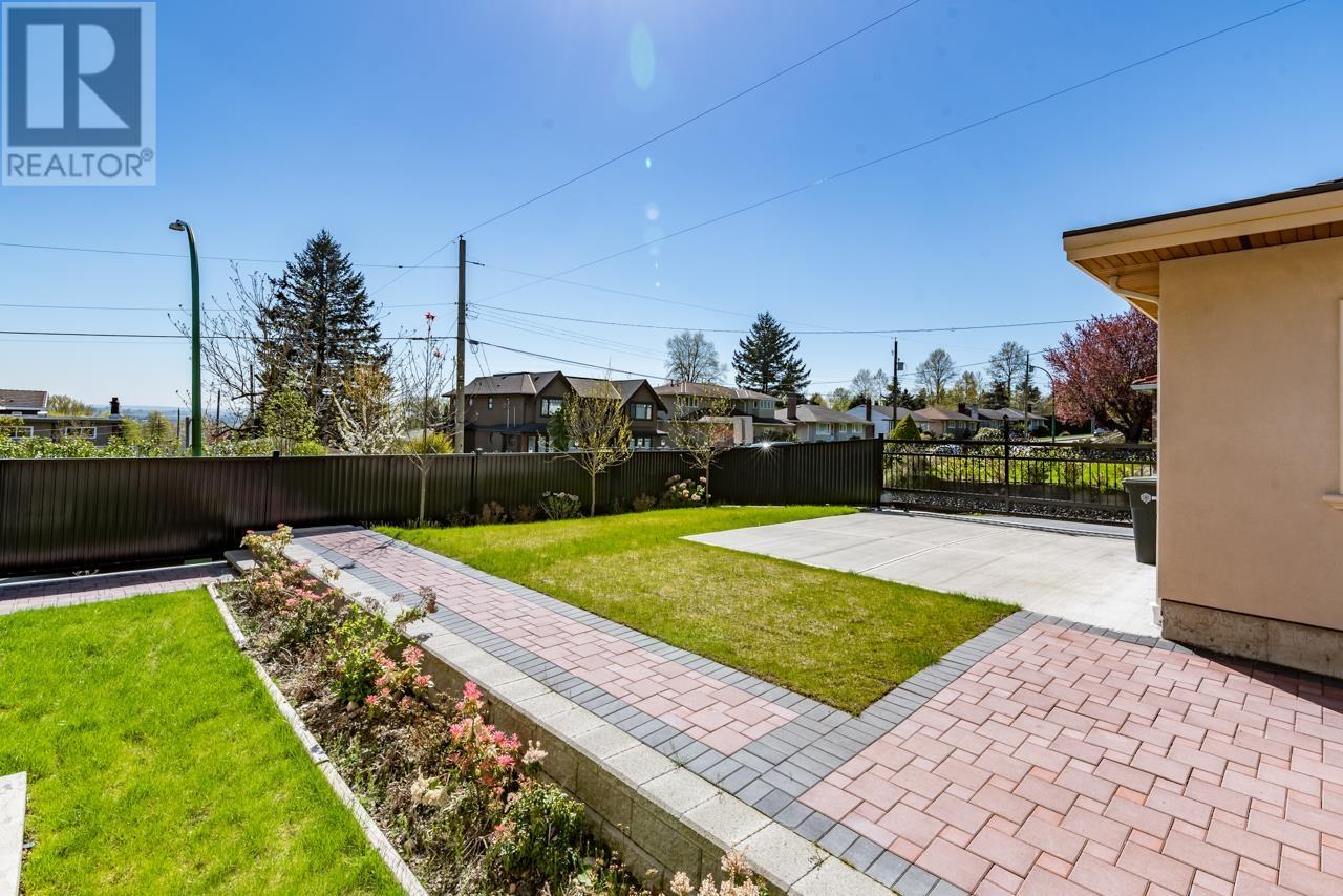 3789 Clinton Street, Burnaby, British Columbia  V5J 2J9 - Photo 31 - R2957277
