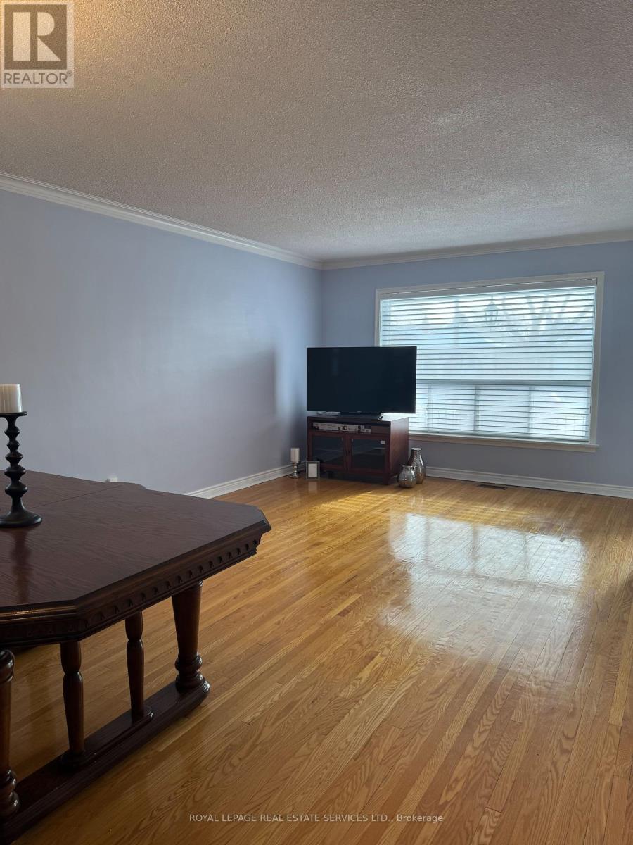 Main - 66 Nordin Avenue, Toronto, Ontario  M8Z 2B3 - Photo 2 - W11930657