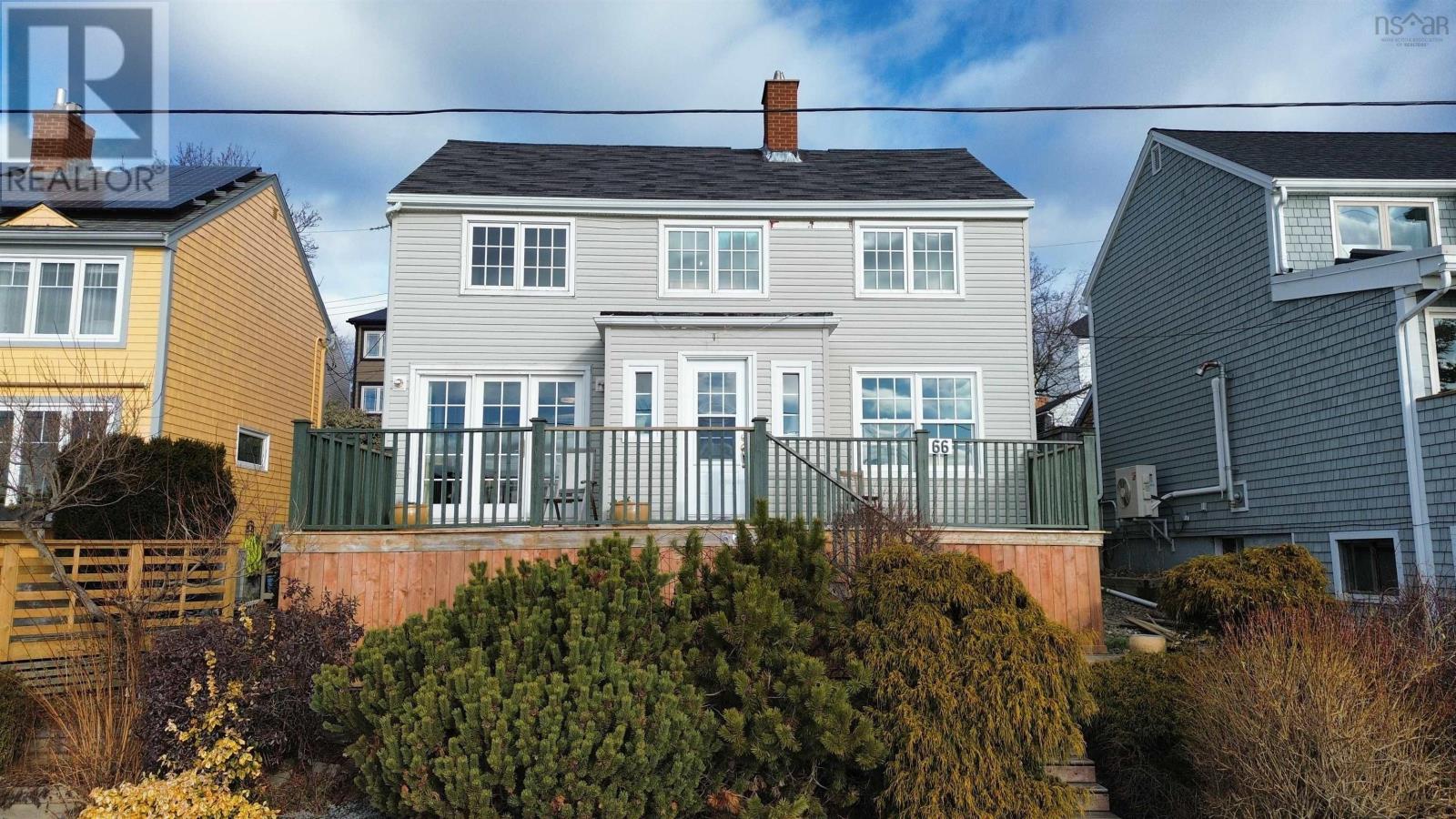 66 Shore Road, Dartmouth, Nova Scotia  B3A 1A3 - Photo 2 - 202500580