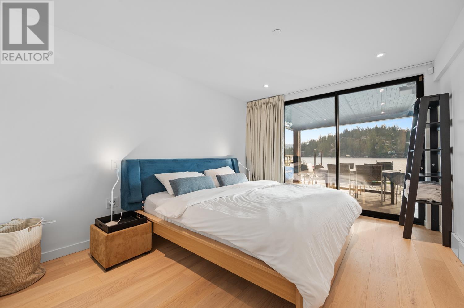 28x0 Panorama Drive, North Vancouver, British Columbia  V7G 1V6 - Photo 16 - R2957730