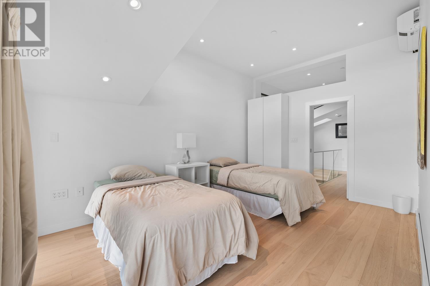 28x0 Panorama Drive, North Vancouver, British Columbia  V7G 1V6 - Photo 21 - R2957730