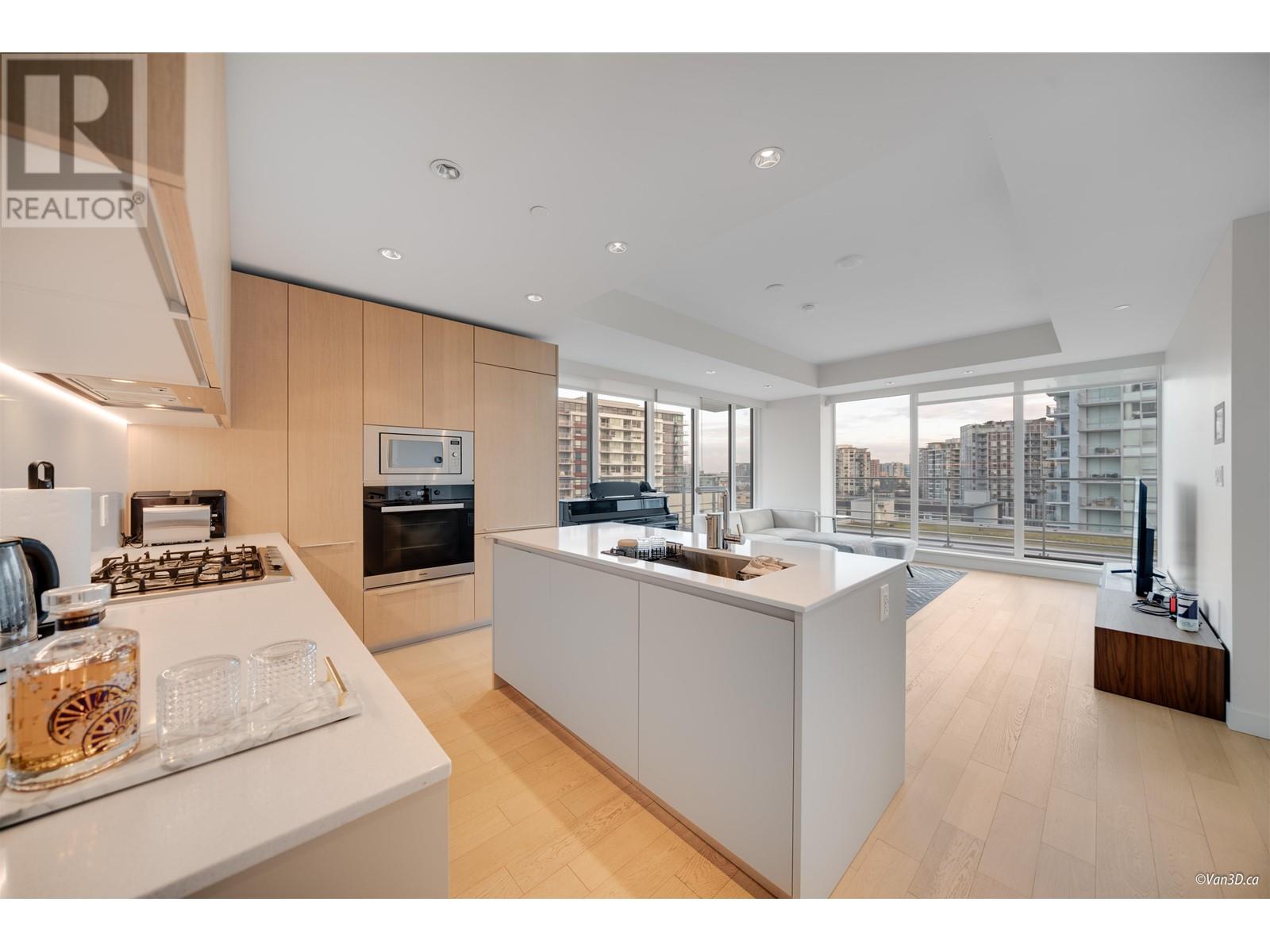 Listing Picture 3 of 27 : 712 6622 PEARSON WAY, Richmond / 烈治文 - 魯藝地產 Yvonne Lu Group - MLS Medallion Club Member