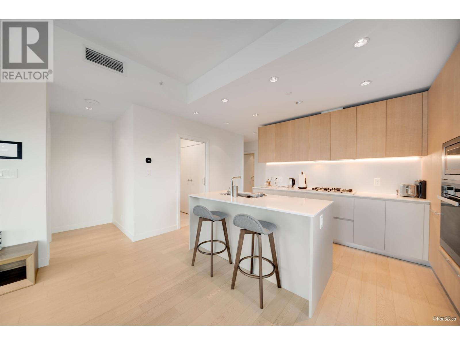 Listing Picture 7 of 27 : 712 6622 PEARSON WAY, Richmond / 烈治文 - 魯藝地產 Yvonne Lu Group - MLS Medallion Club Member