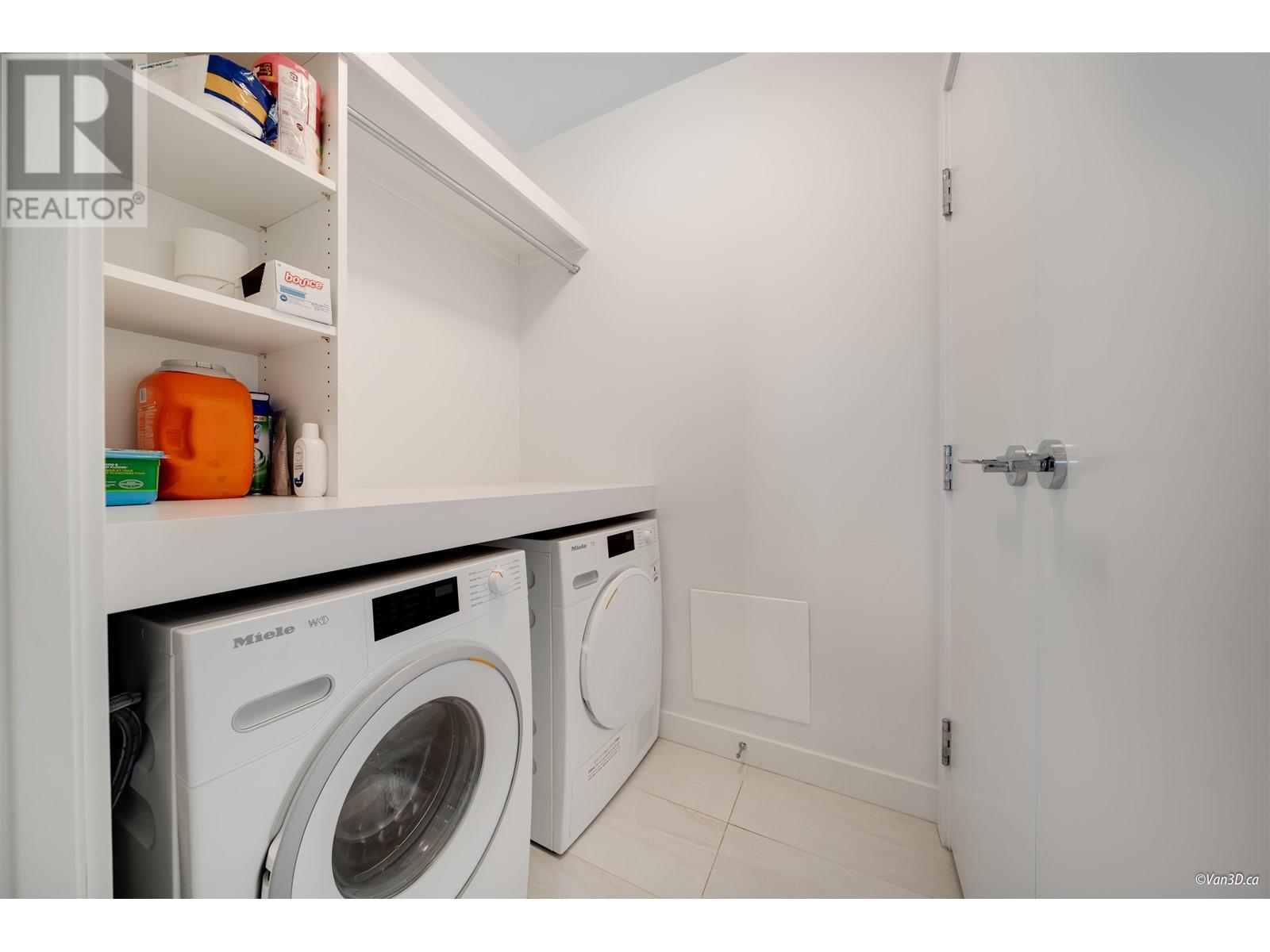 Listing Picture 18 of 27 : 712 6622 PEARSON WAY, Richmond / 烈治文 - 魯藝地產 Yvonne Lu Group - MLS Medallion Club Member