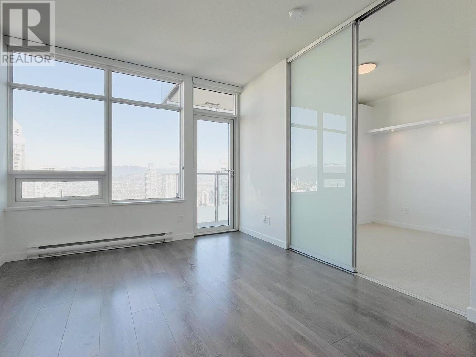 3601 6461 TELFORD AVENUE