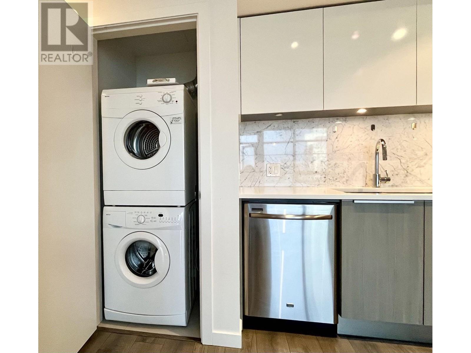 3601 6461 TELFORD AVENUE