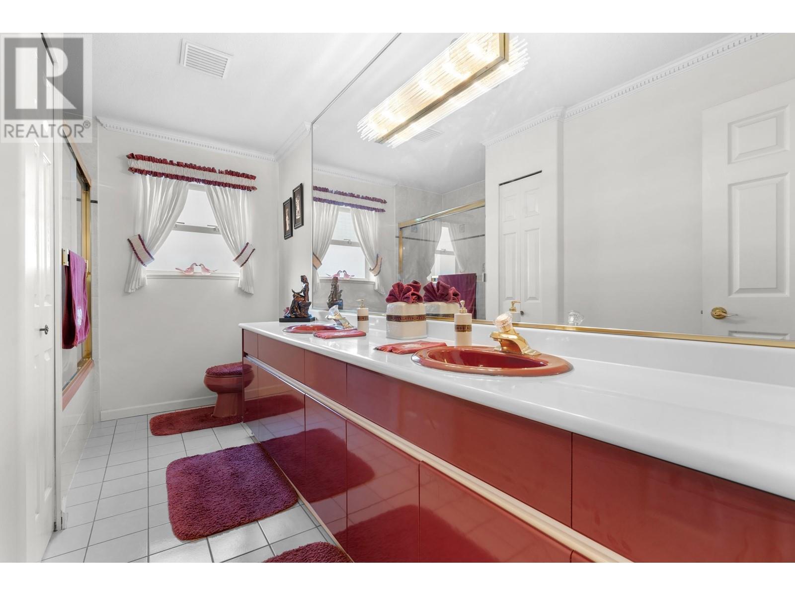 8130 Lakefield Drive, Burnaby, British Columbia  V5E 4G6 - Photo 17 - R2957685