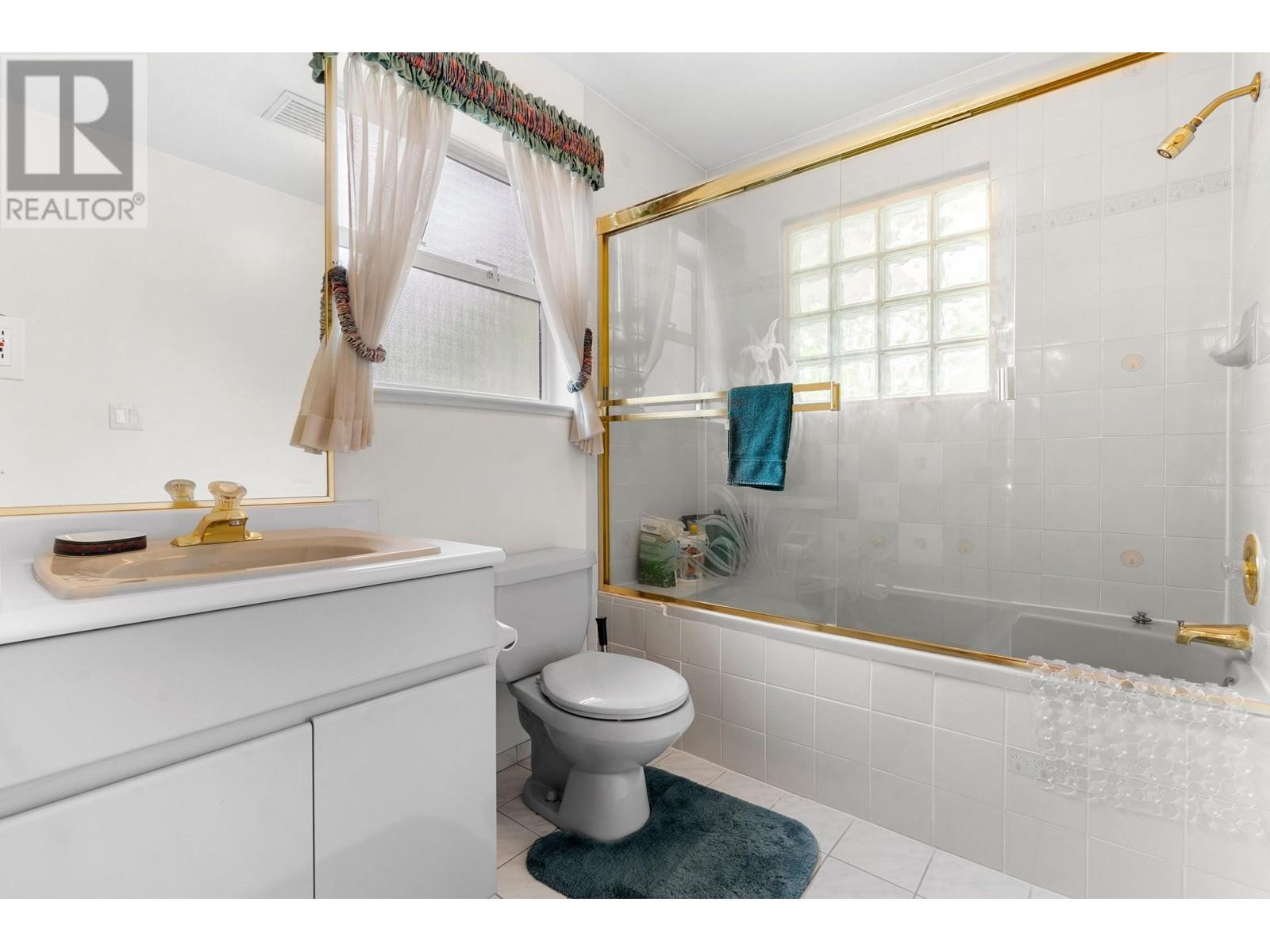 8130 Lakefield Drive, Burnaby, British Columbia  V5E 4G6 - Photo 31 - R2957685