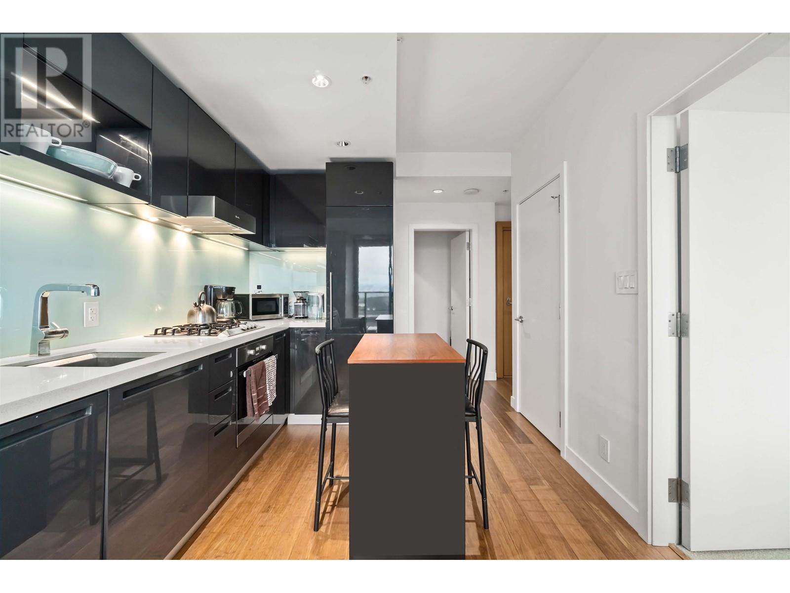 Listing Picture 8 of 26 : 3807 777 RICHARDS STREET, Vancouver / 溫哥華 - 魯藝地產 Yvonne Lu Group - MLS Medallion Club Member