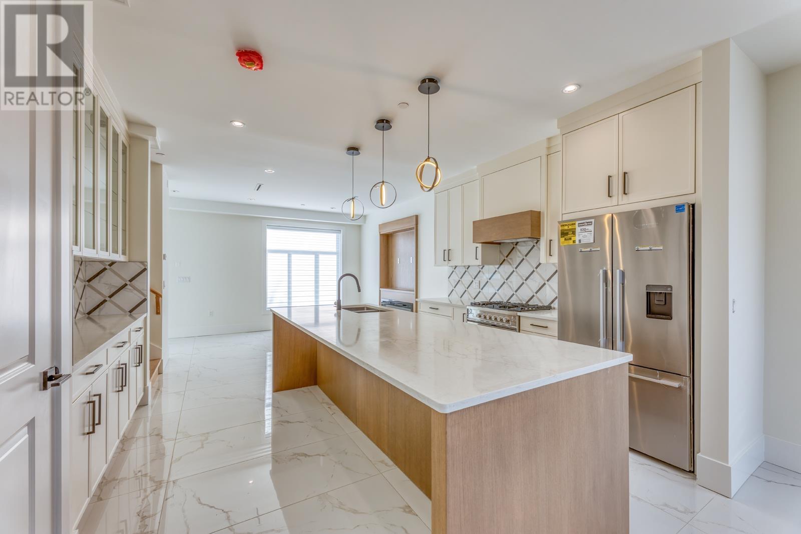 1369 E 63rd Avenue, Vancouver, British Columbia  V5X 2L5 - Photo 6 - R2955322