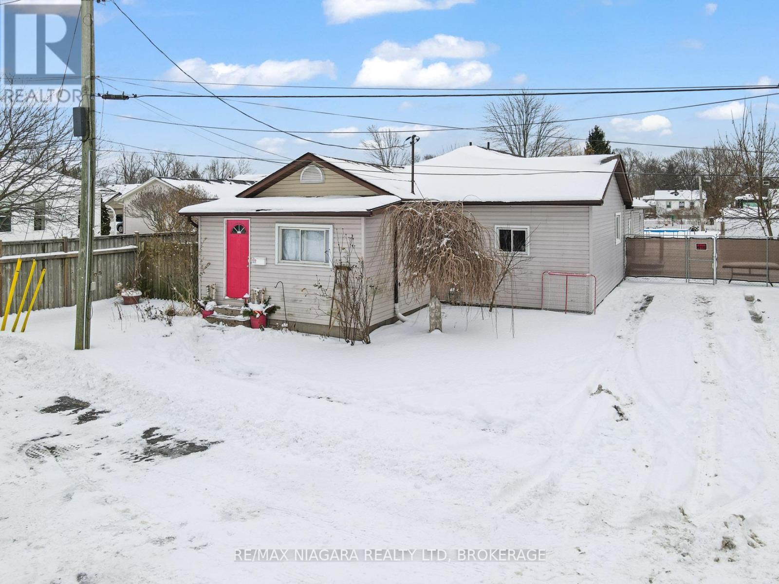 39 LONGTENT AVENUE, Fort Erie, Ontario