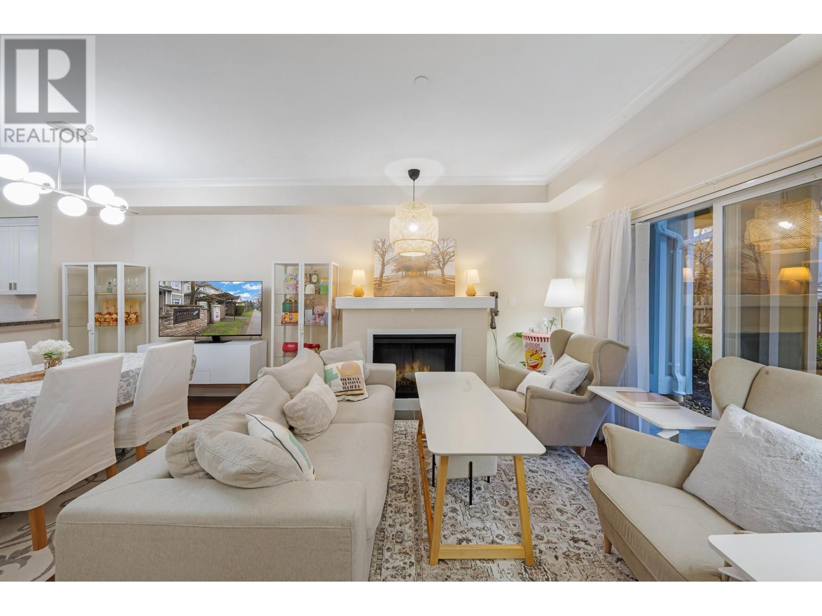 Listing Picture 10 of 32 : 58 7388 MACPHERSON AVENUE, Burnaby / 本拿比 - 魯藝地產 Yvonne Lu Group - MLS Medallion Club Member