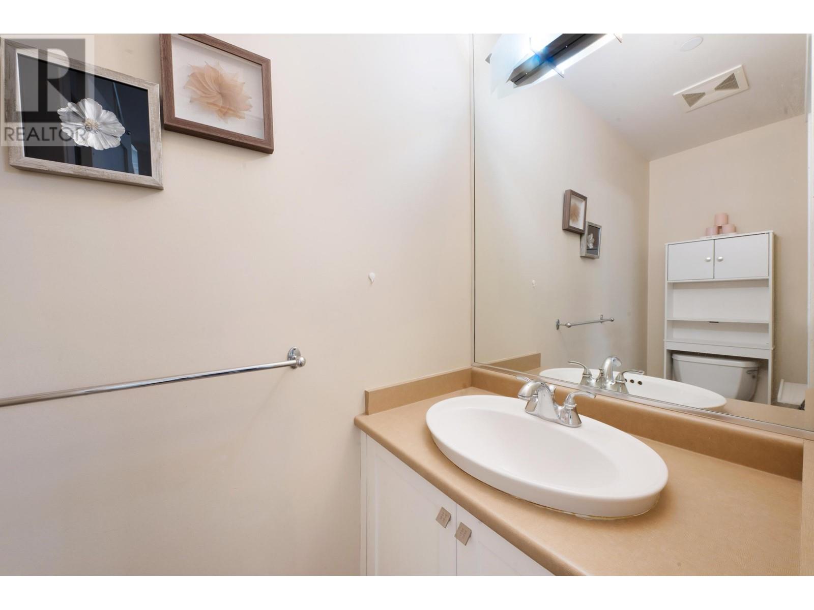 Listing Picture 15 of 32 : 58 7388 MACPHERSON AVENUE, Burnaby / 本拿比 - 魯藝地產 Yvonne Lu Group - MLS Medallion Club Member