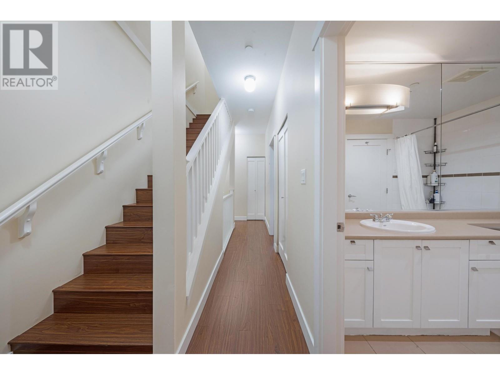 Listing Picture 23 of 32 : 58 7388 MACPHERSON AVENUE, Burnaby / 本拿比 - 魯藝地產 Yvonne Lu Group - MLS Medallion Club Member