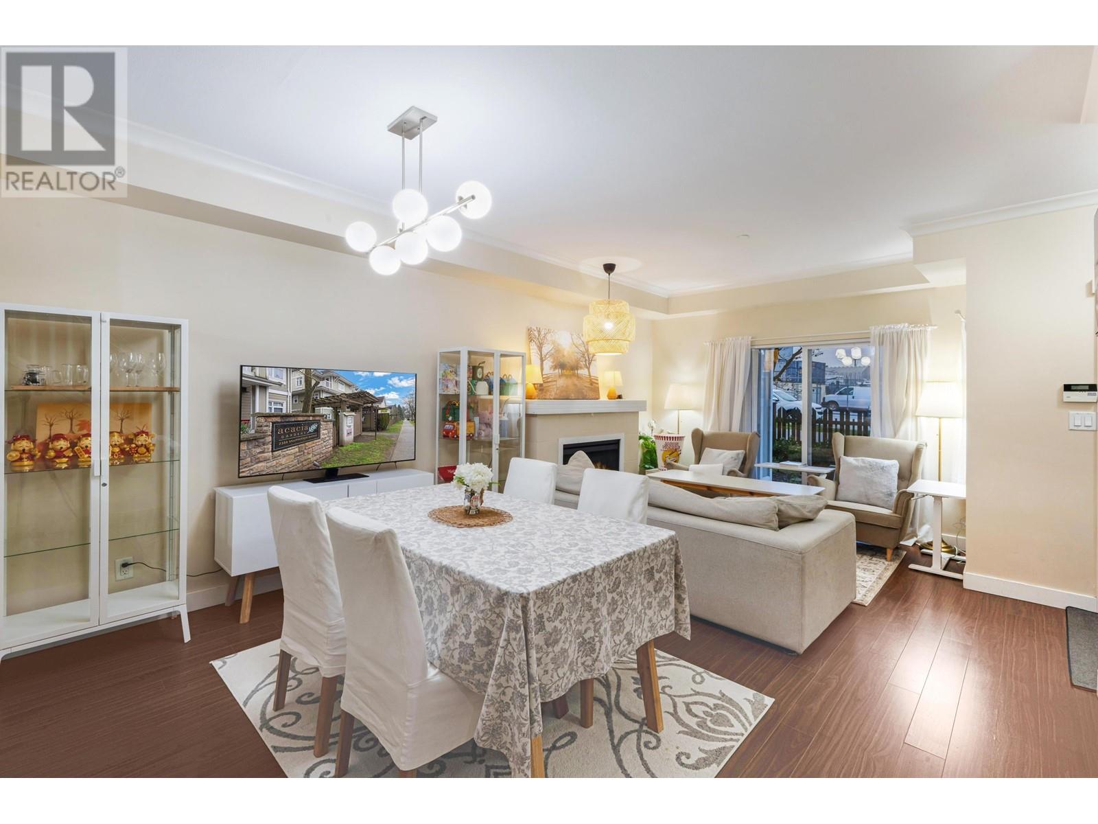 Listing Picture 8 of 32 : 58 7388 MACPHERSON AVENUE, Burnaby / 本拿比 - 魯藝地產 Yvonne Lu Group - MLS Medallion Club Member