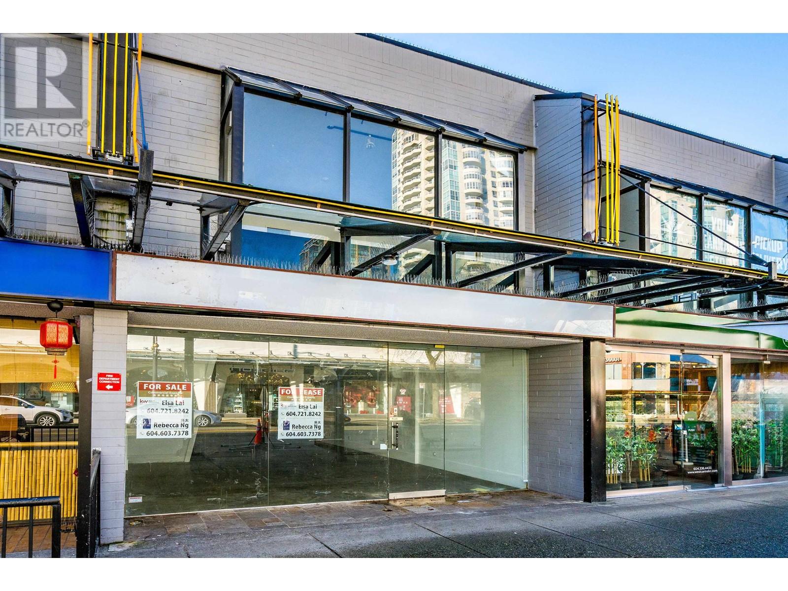 Property at 1284 ROBSON STREET image 2