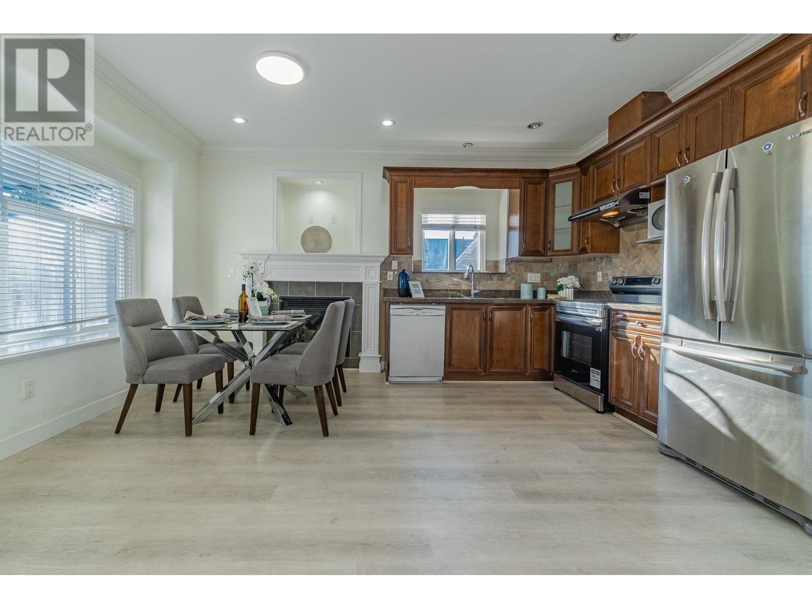 Listing Picture 12 of 36 : 8522 SHAUGHNESSY STREET, Vancouver / 溫哥華 - 魯藝地產 Yvonne Lu Group - MLS Medallion Club Member