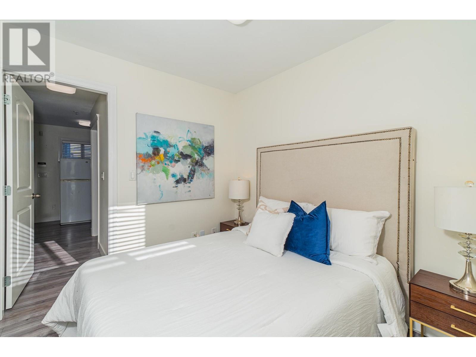 Listing Picture 29 of 36 : 8522 SHAUGHNESSY STREET, Vancouver / 溫哥華 - 魯藝地產 Yvonne Lu Group - MLS Medallion Club Member