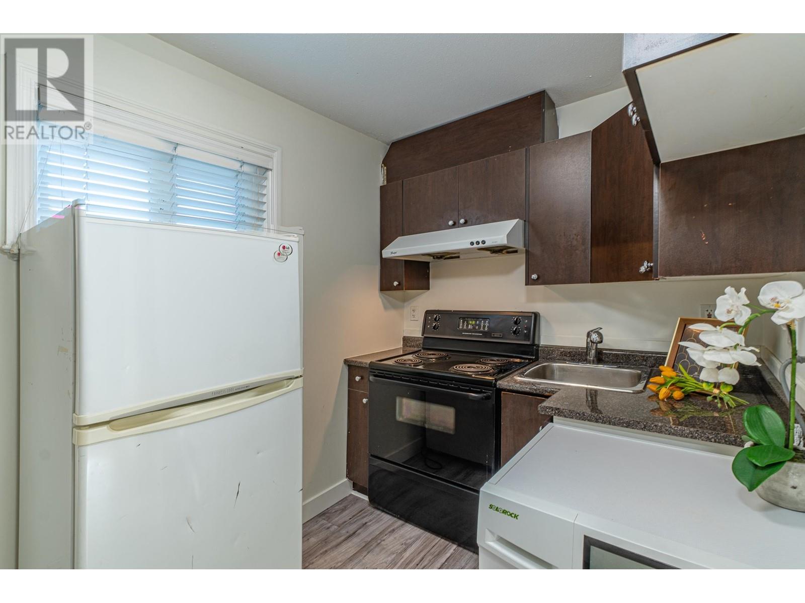 Listing Picture 25 of 36 : 8522 SHAUGHNESSY STREET, Vancouver / 溫哥華 - 魯藝地產 Yvonne Lu Group - MLS Medallion Club Member