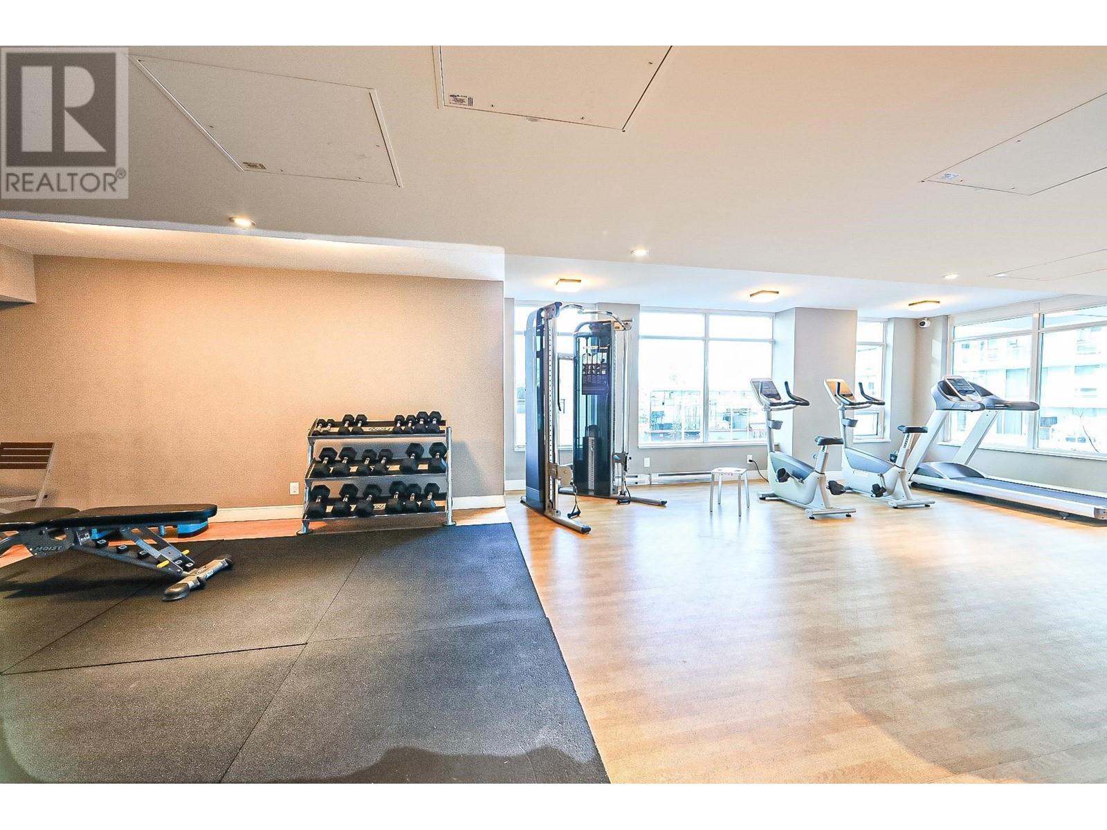 Listing Picture 20 of 27 : 1510 6288 NO. 3 ROAD, Richmond / 烈治文 - 魯藝地產 Yvonne Lu Group - MLS Medallion Club Member