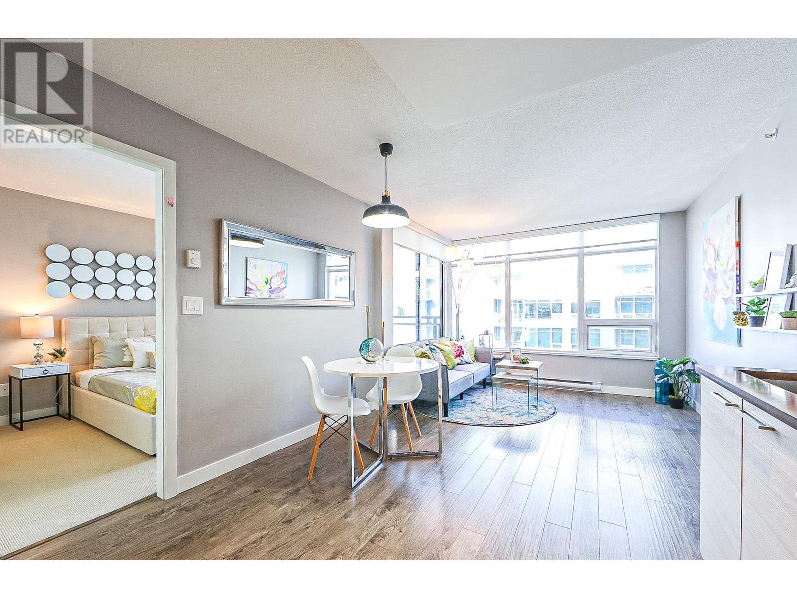 Listing Picture 9 of 27 : 1510 6288 NO. 3 ROAD, Richmond / 烈治文 - 魯藝地產 Yvonne Lu Group - MLS Medallion Club Member