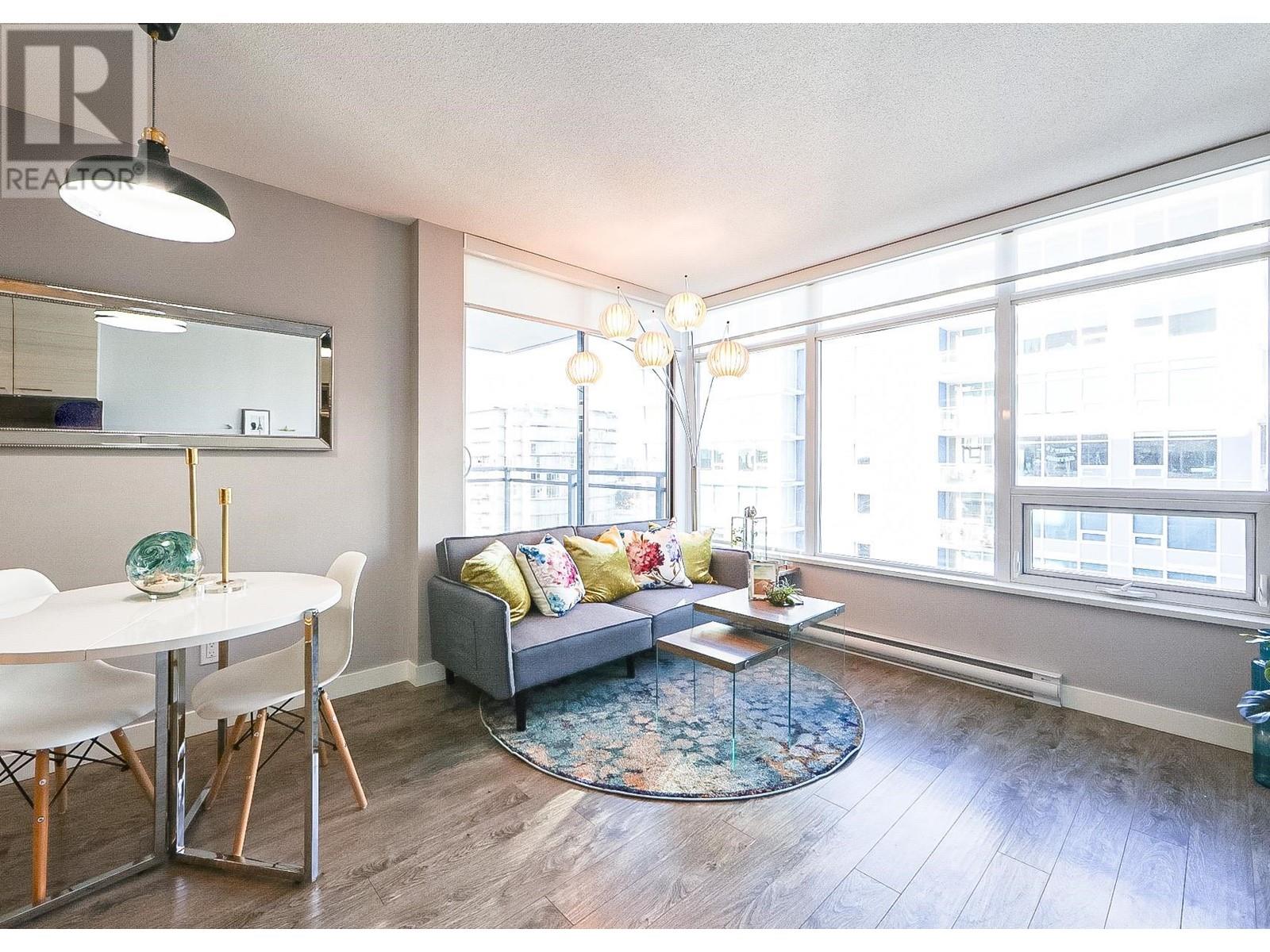 Listing Picture 11 of 27 : 1510 6288 NO. 3 ROAD, Richmond / 烈治文 - 魯藝地產 Yvonne Lu Group - MLS Medallion Club Member