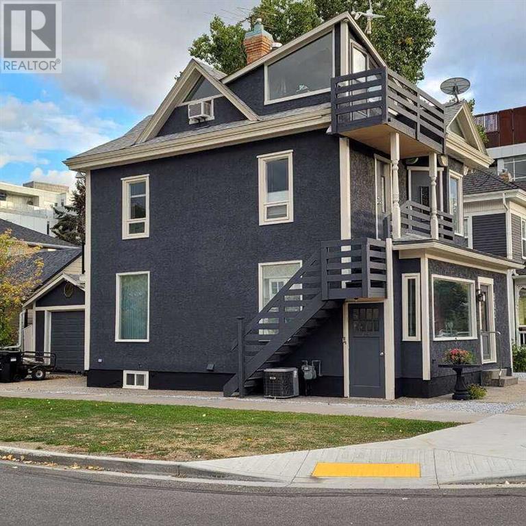 Property at 802 9 Street SE image 2
