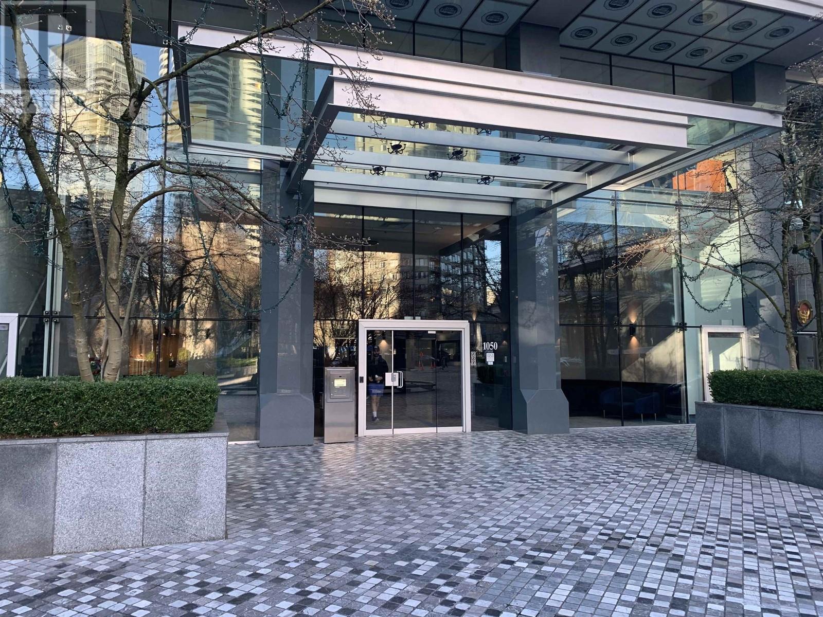 1602 1050 Burrard Street, Vancouver, British Columbia  V6Z 2S3 - Photo 1 - R2957198