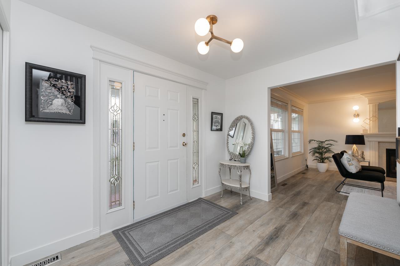 4442 209b Street, Langley, British Columbia  V3A 8Y8 - Photo 6 - R2946890