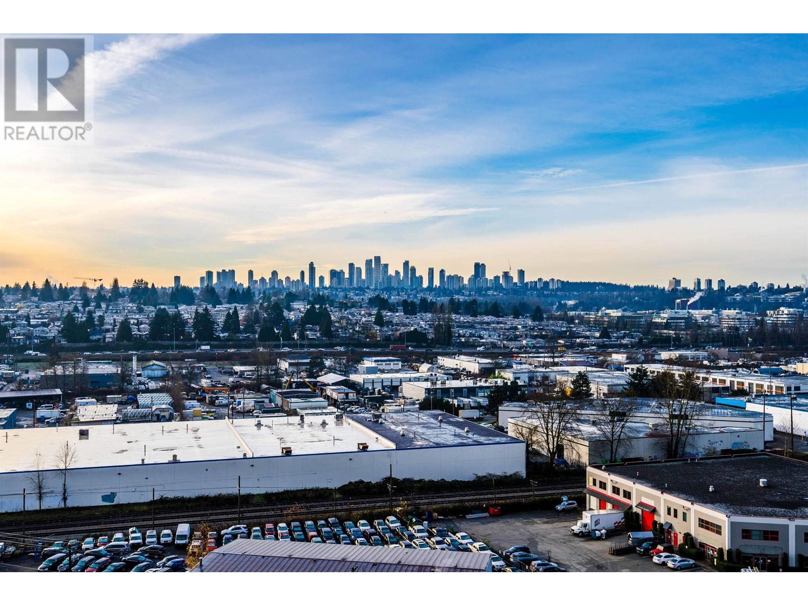 1306 5333 Goring Street, Burnaby, British Columbia V5B 0B6 - Photo 2 - R2949854