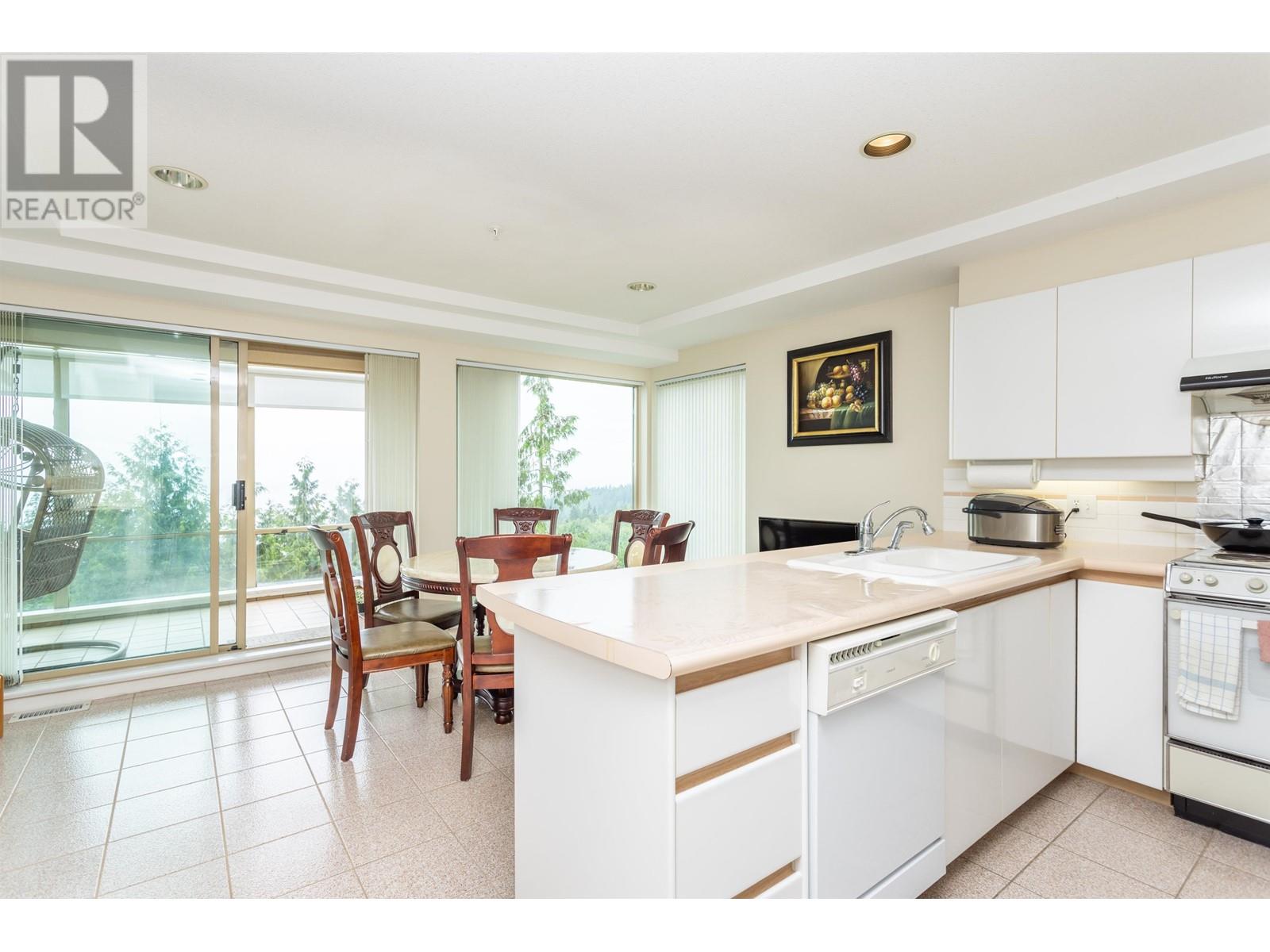 3070 Deer Ridge Close, West Vancouver, British Columbia  V7S 4W1 - Photo 8 - R2957387