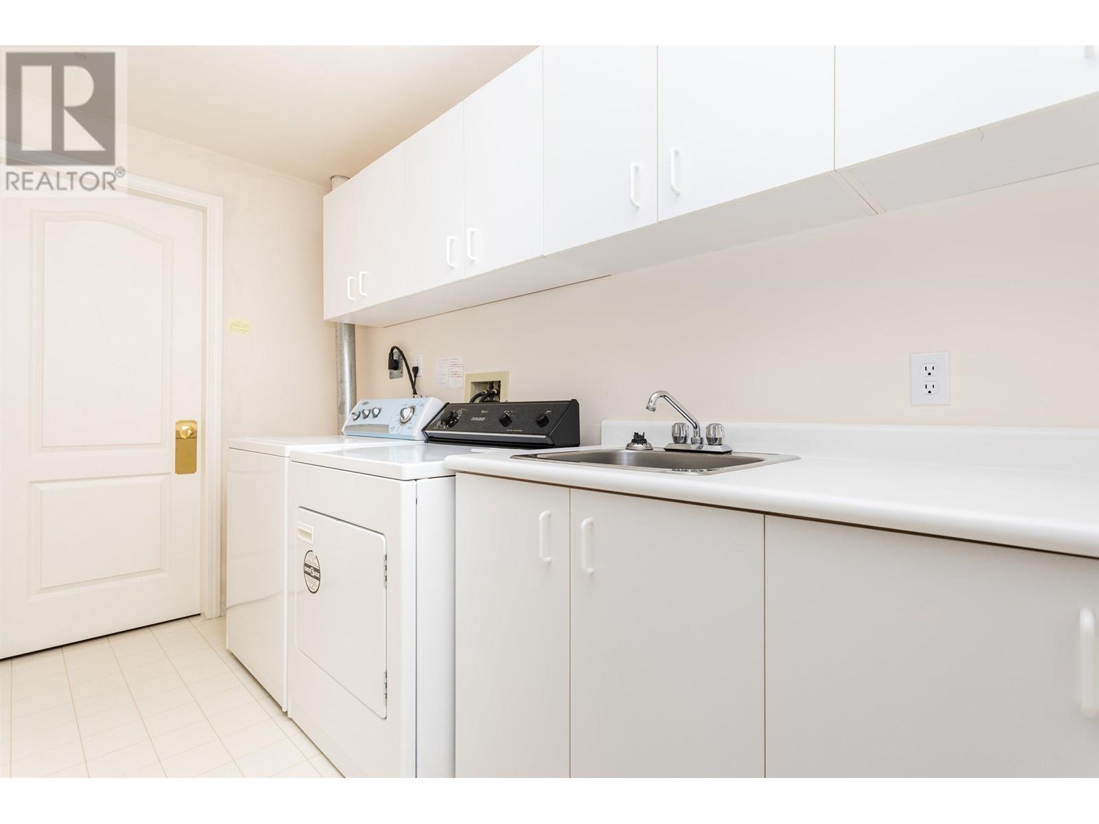 3070 Deer Ridge Close, West Vancouver, British Columbia  V7S 4W1 - Photo 38 - R2957387