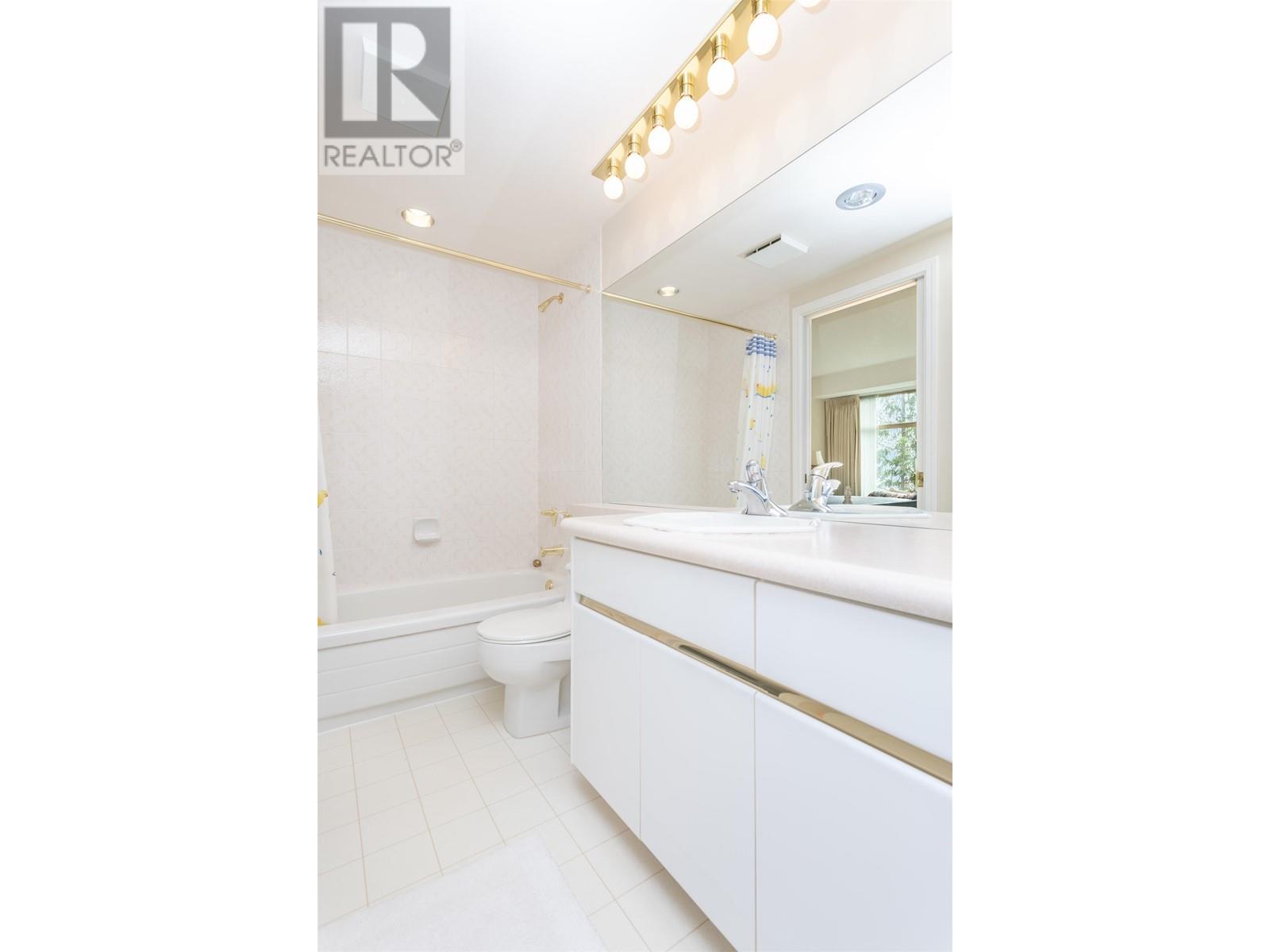 3070 Deer Ridge Close, West Vancouver, British Columbia  V7S 4W1 - Photo 36 - R2957387