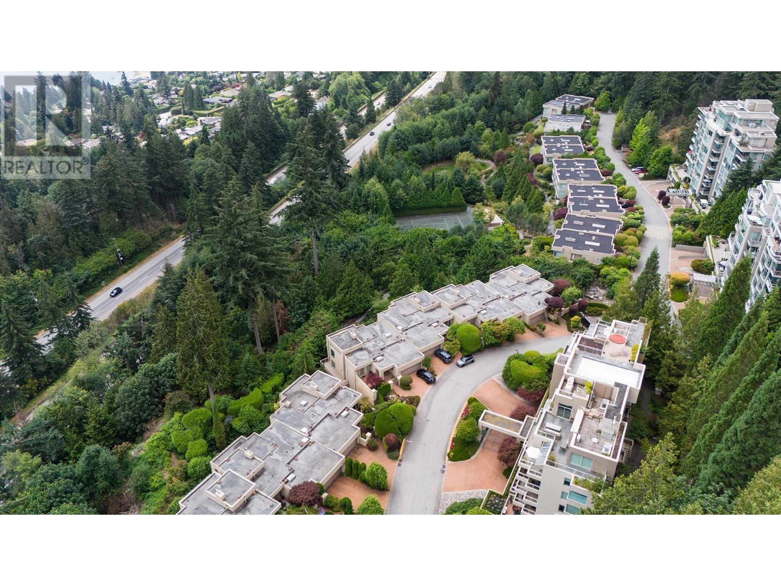 3070 Deer Ridge Close, West Vancouver, British Columbia  V7S 4W1 - Photo 2 - R2957387