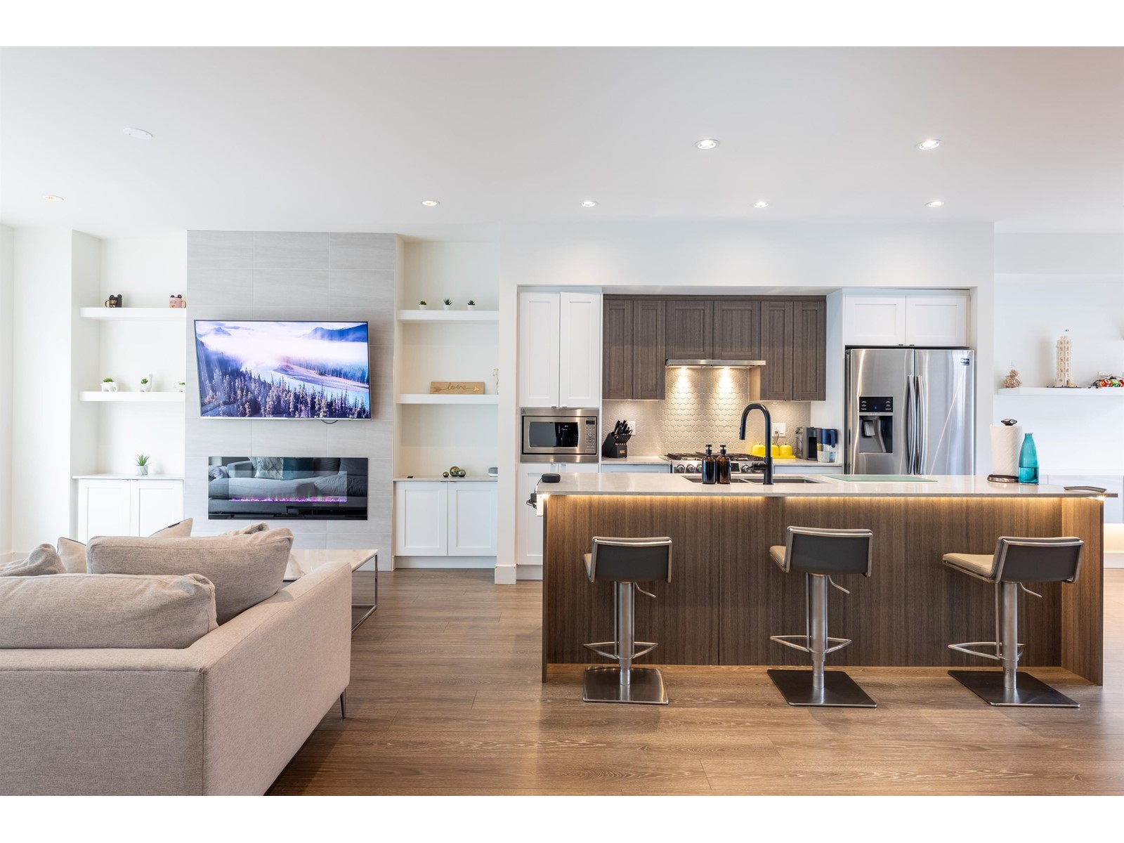 Property at 30 11188 72 AVENUE image 3