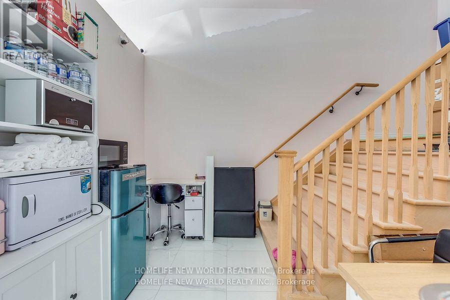29 Luzon Avenue, Markham, Ontario  L6B 1N6 - Photo 4 - N11930875