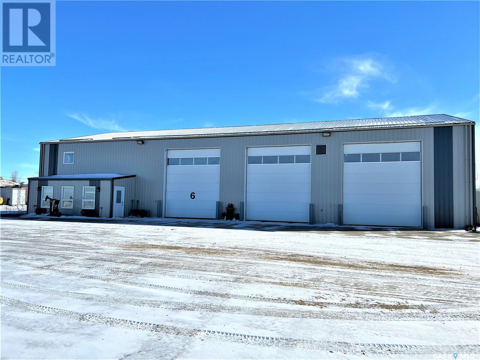 111 Industrial Drive, Bienfait, Saskatchewan  S0C 0M0 - Photo 2 - SK993201