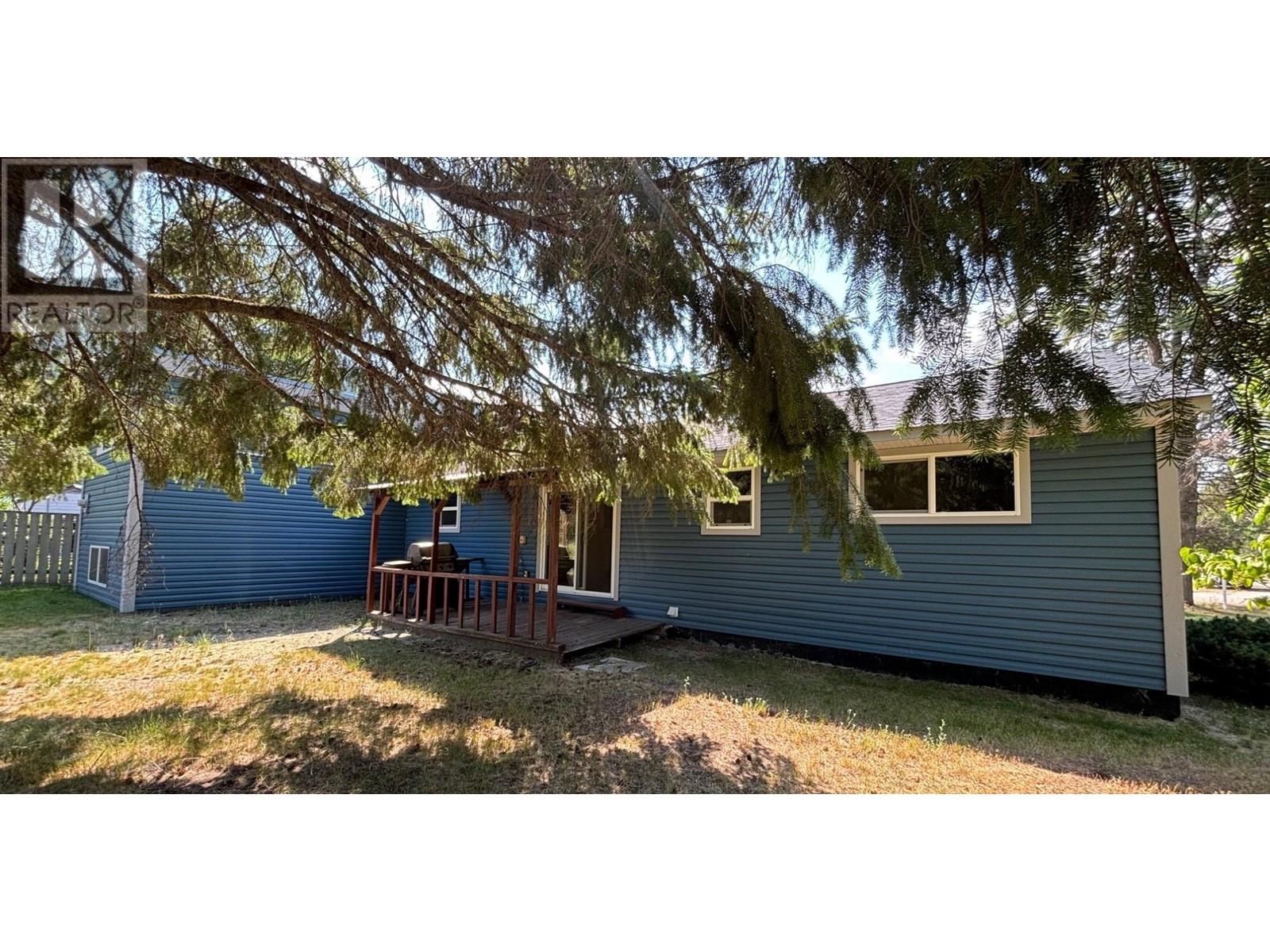 503 Woodgreen Crescent, Greenwood, British Columbia  V0H 1J0 - Photo 2 - 10332619